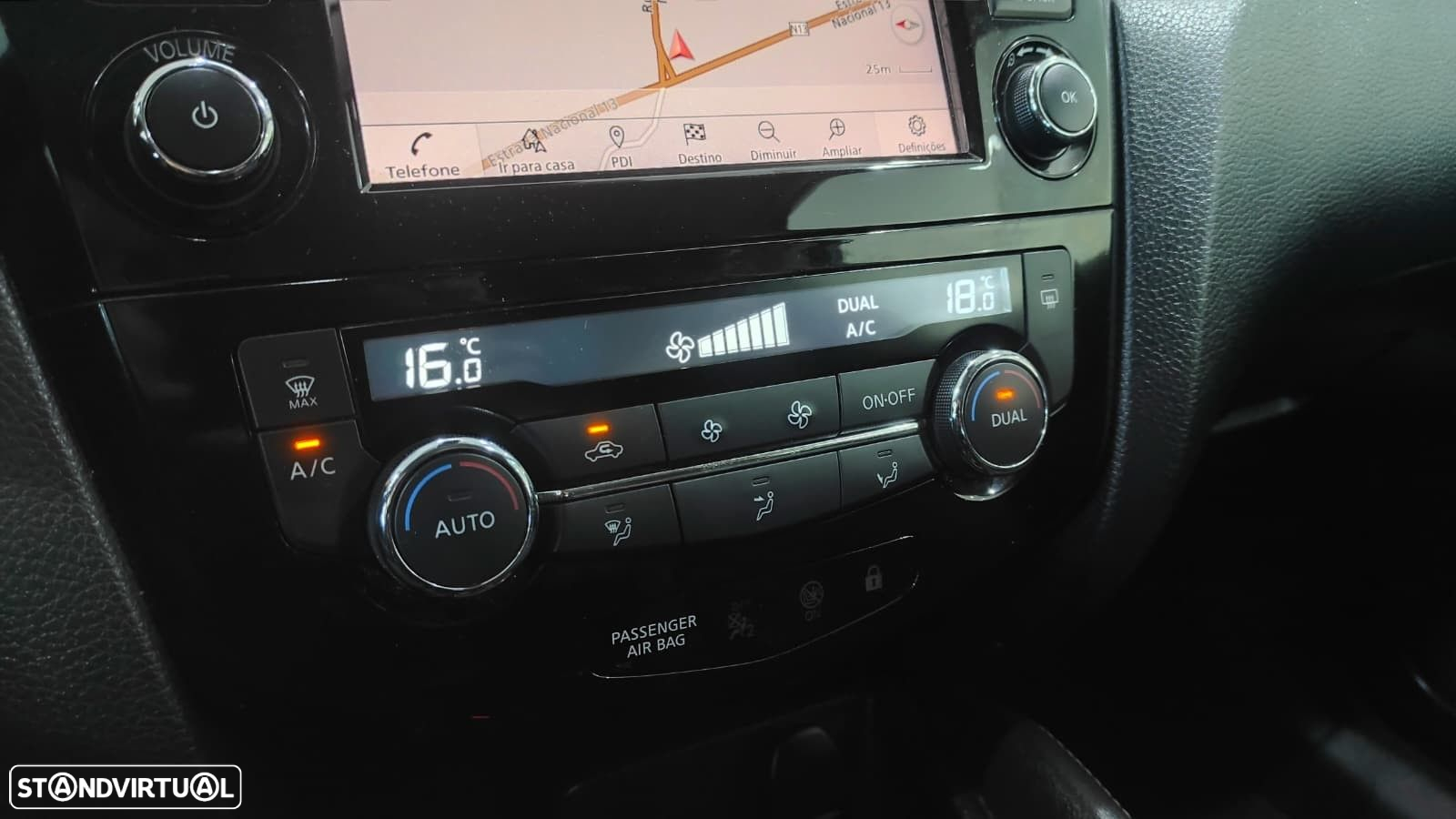 Nissan Qashqai 1.3 DIG-T N-Connecta - 36