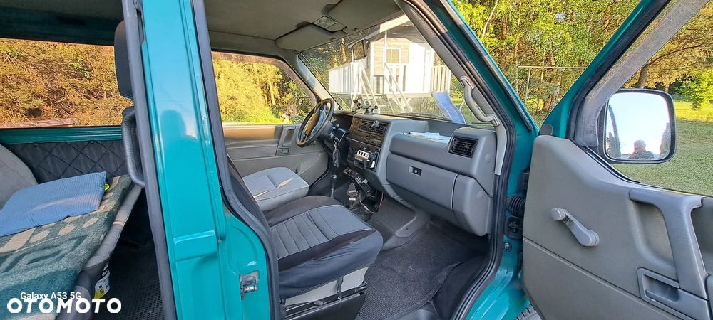 Volkswagen Transporter - 4