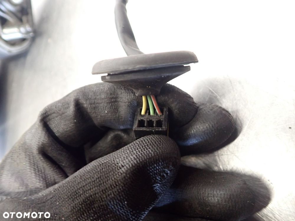 LUSTERKO LEWE ELEKTRYCZNE OPEL CORSA D - 4