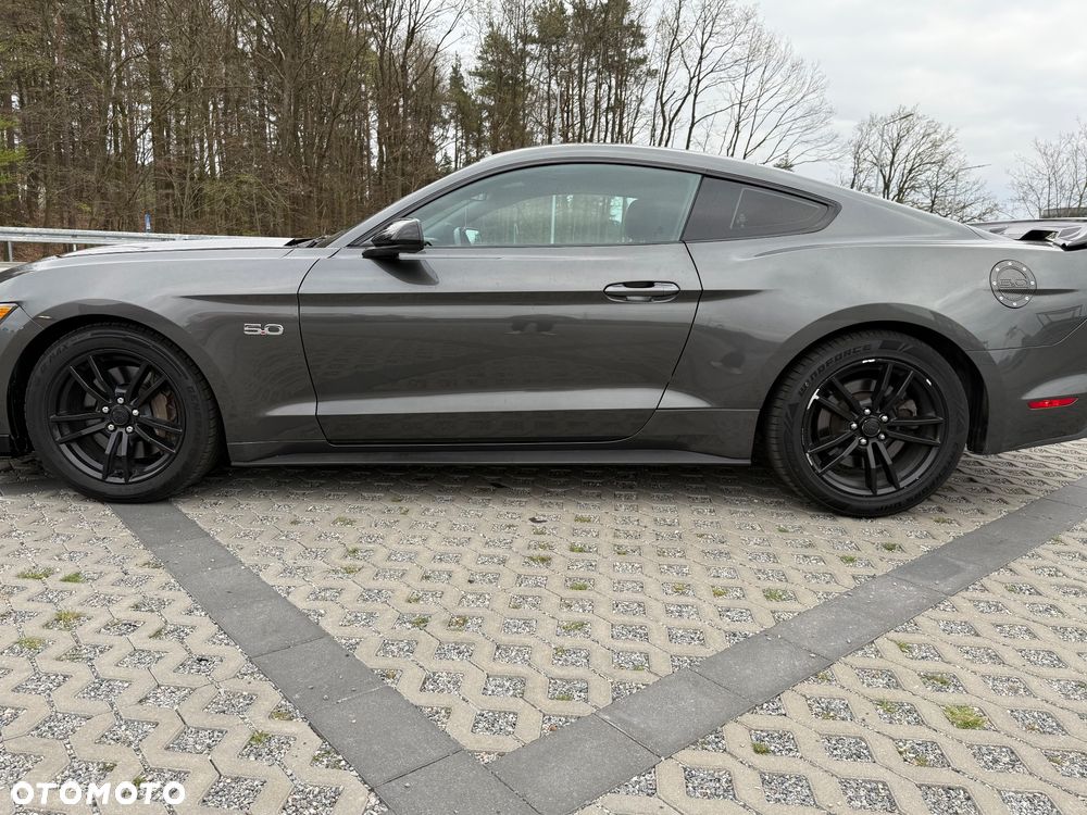 Ford Mustang 5.0 V8 GT - 3