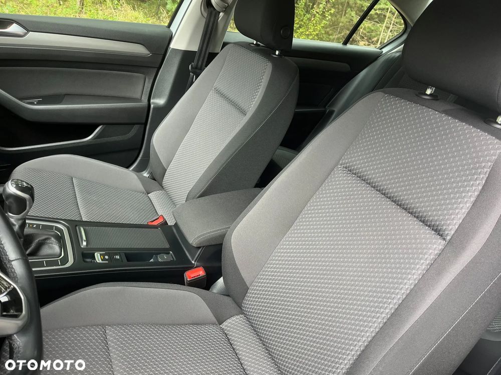 Volkswagen Passat 1.5 TSI EVO Essence - 20