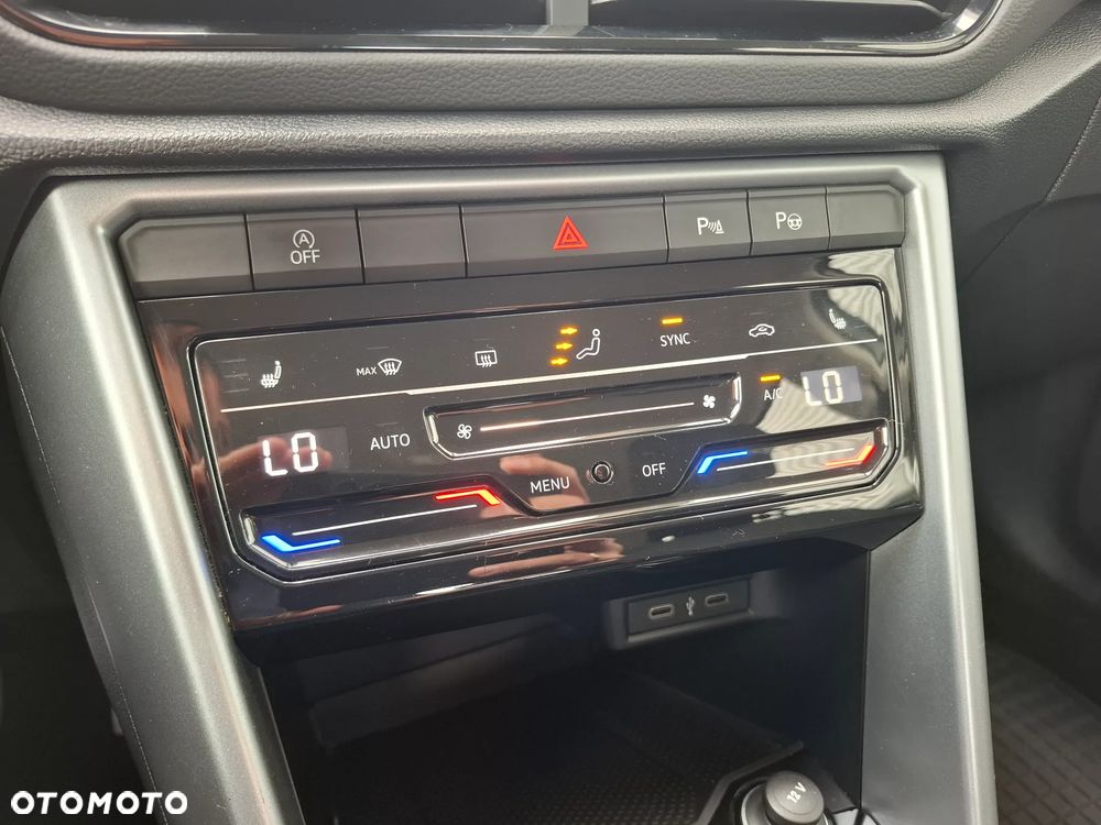 Volkswagen T-Roc 1.5 TSI Life DSG - 17