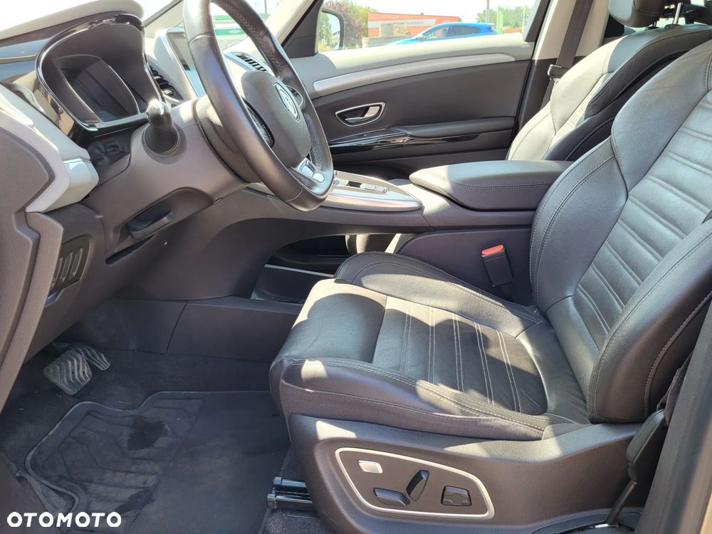 Renault Espace 1.6 dCi Energy Initiale Paris EDC - 12