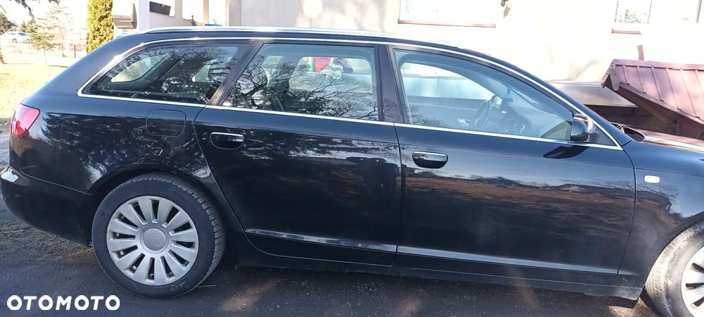 Audi A6 Avant - 1