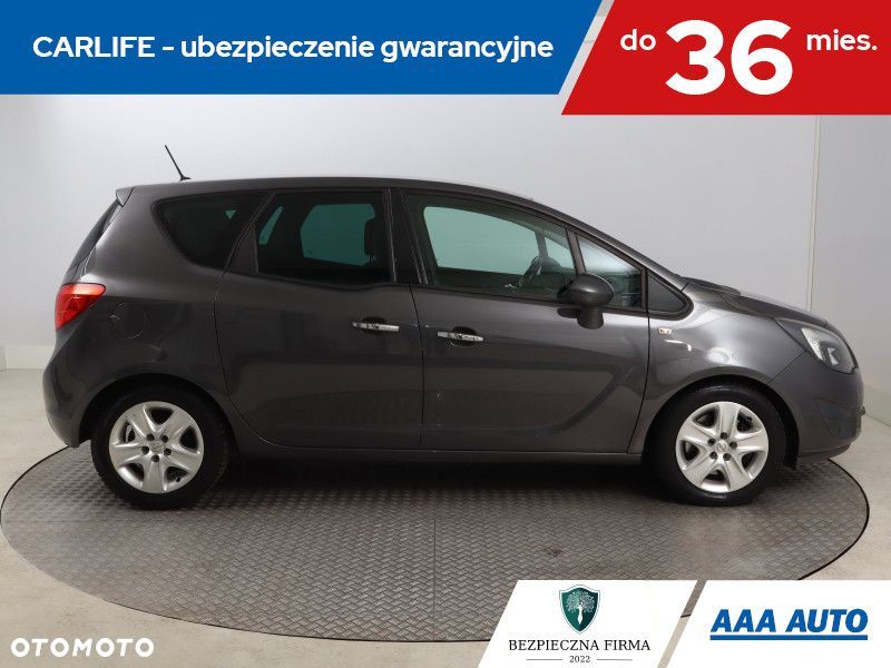 Opel Meriva - 8