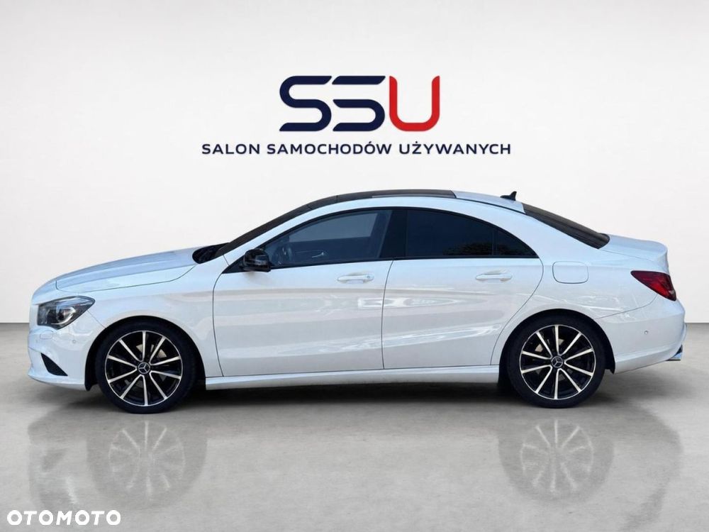 Mercedes-Benz CLA 180 Urban - 12
