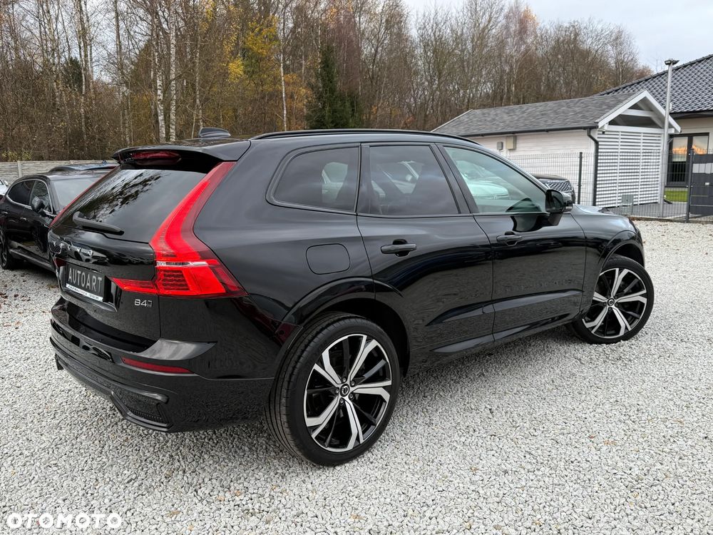 Volvo XC 60 B4 D AWD Ultimate Dark - 17