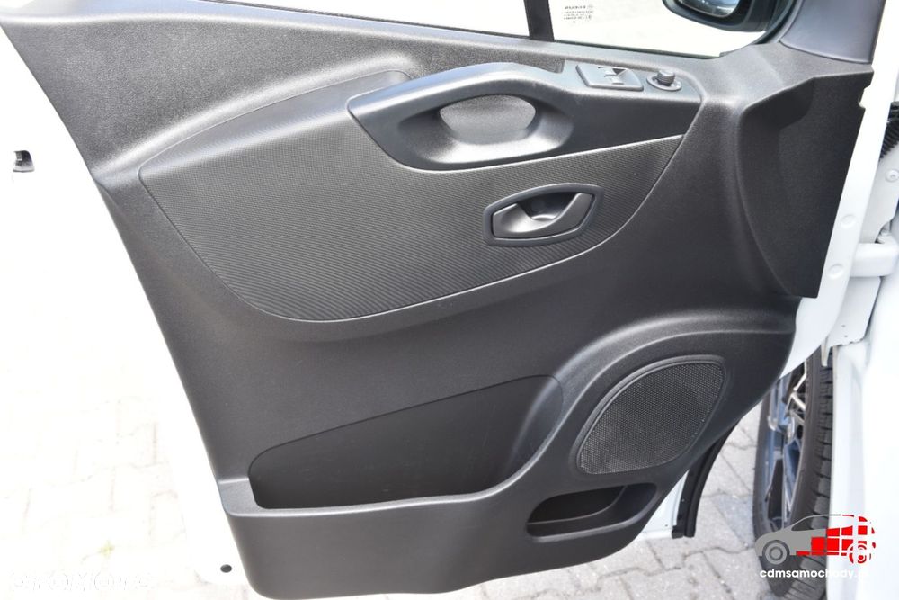 Renault Trafic - 15