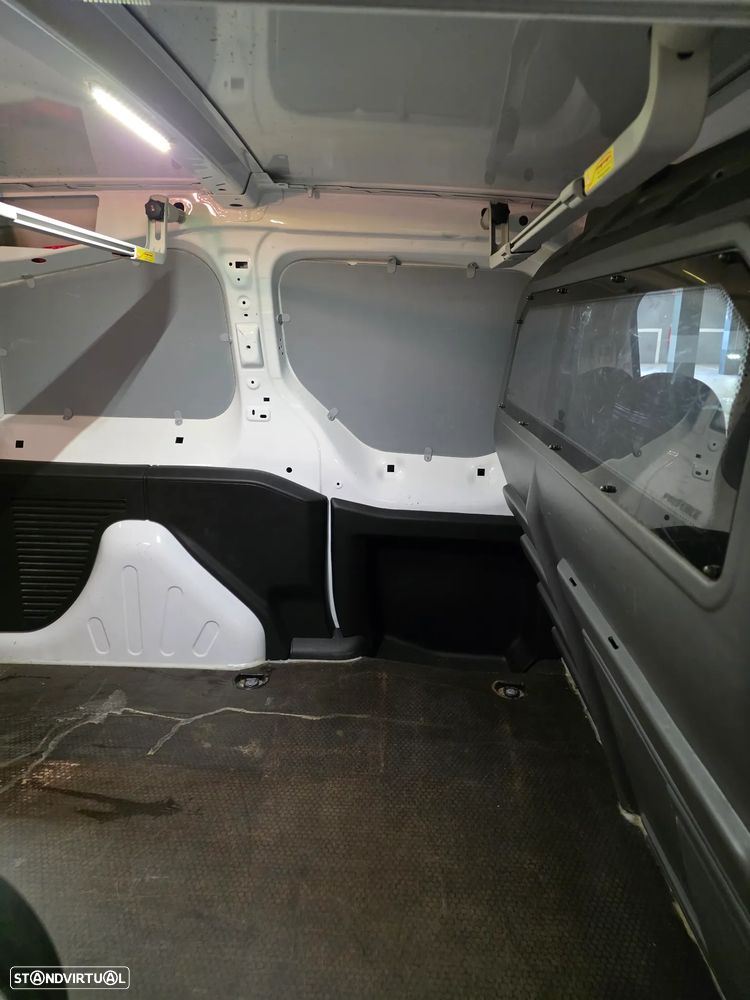 Peugeot Partner 1.6 BlueHDi Style ETG6 - 8