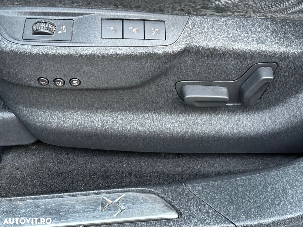 Citroën DS5 1.6 THP BVM6 Sport Chic - 16