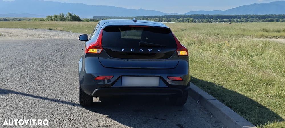 Volvo V40 D2 Momentum - 3