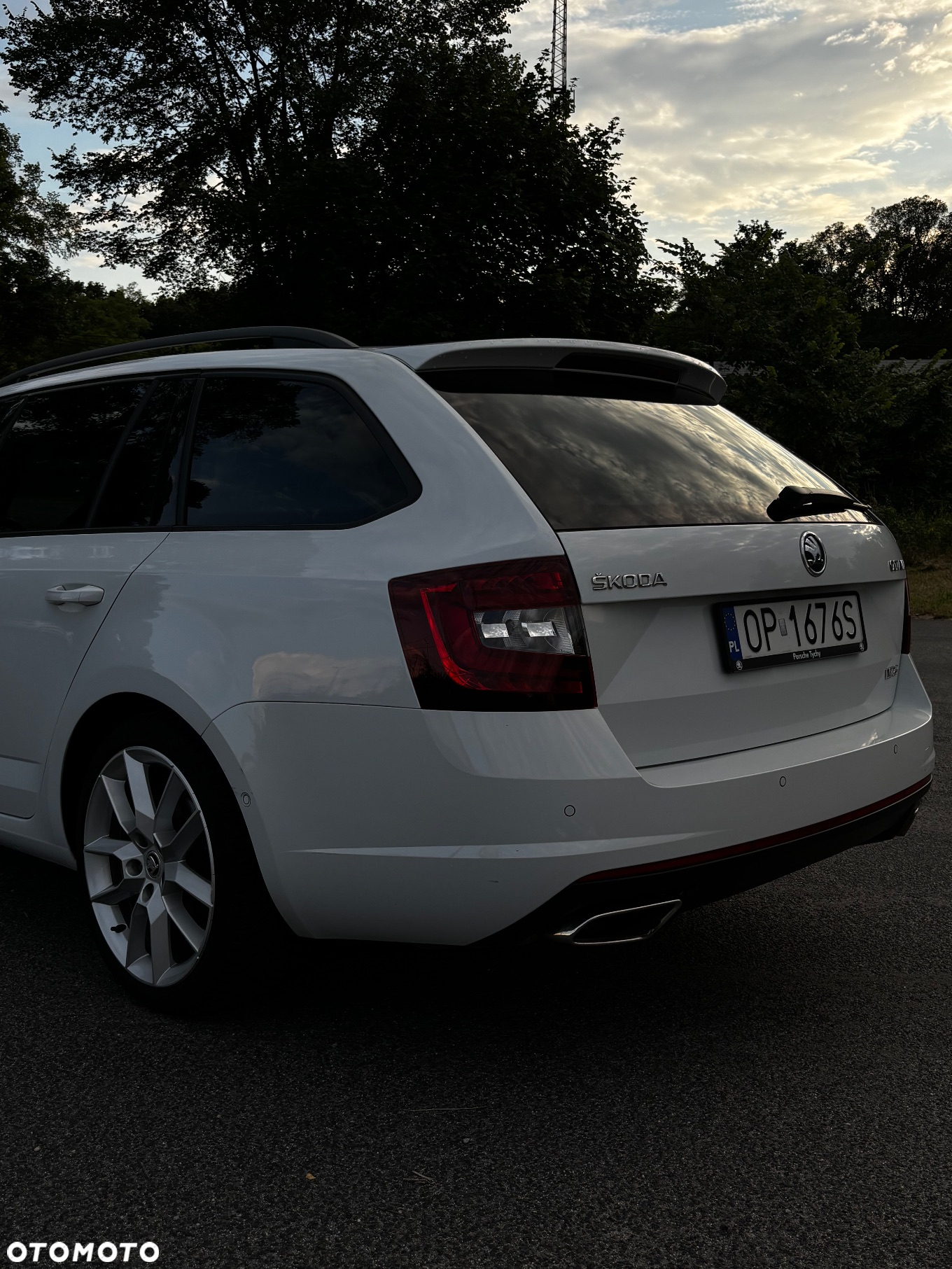 Skoda Octavia 2.0 TDI RS DSG - 6
