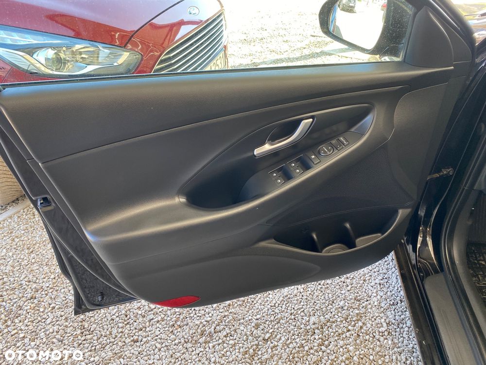 Hyundai i30 1.5 DPI Smart - 21