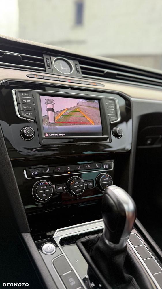 Volkswagen Passat 2.0 TDI SCR DSG Highline - 39