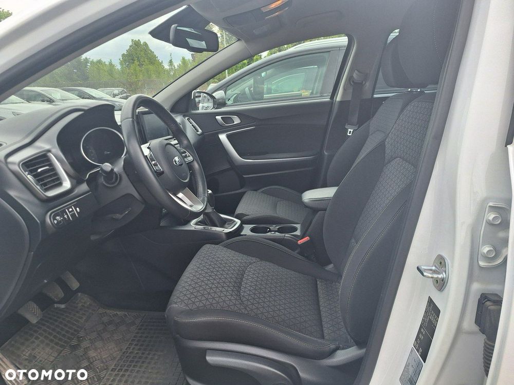 Kia Ceed 1.4 T-GDI M - 10
