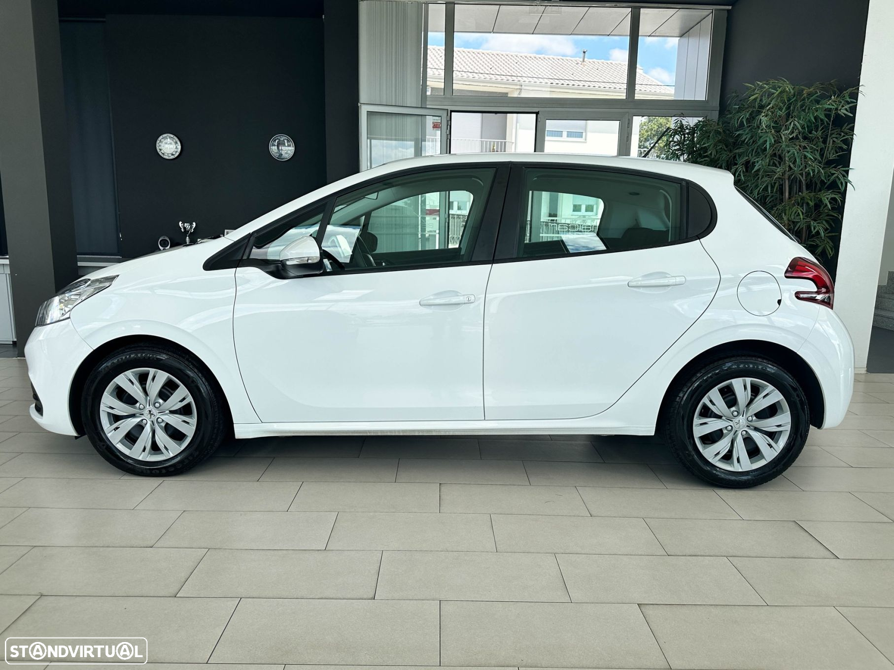 Peugeot 208 1.6 BlueHDi Access - 19