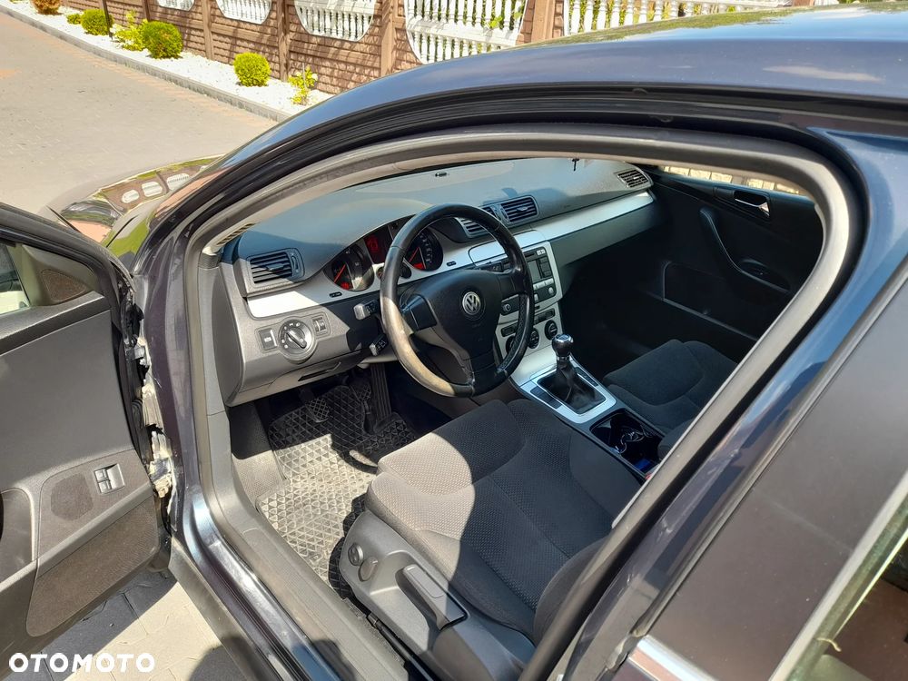 Volkswagen Passat 2.0 TDI DPF Comfortline - 6