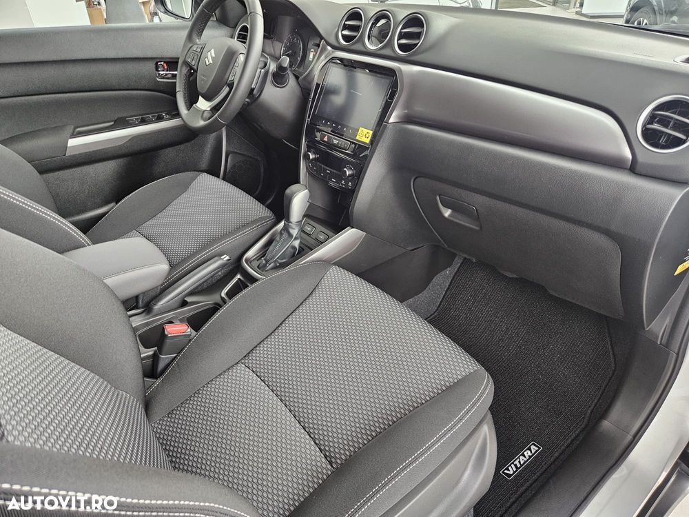 Suzuki Vitara 1.4 Boosterjet 6AT MHEV Passion - 26