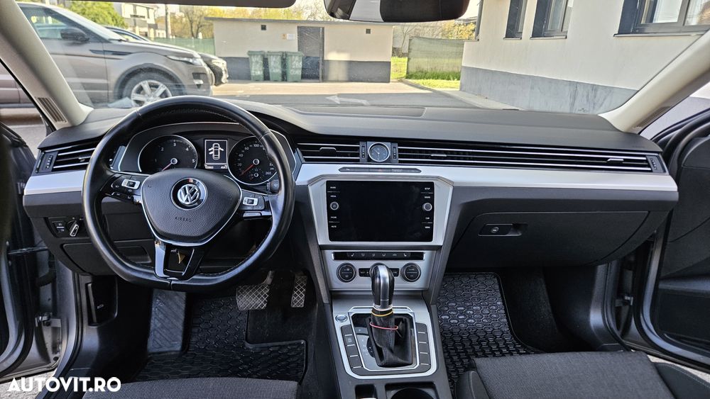 Volkswagen Passat 2.0 TDI DSG Comfortline - 6