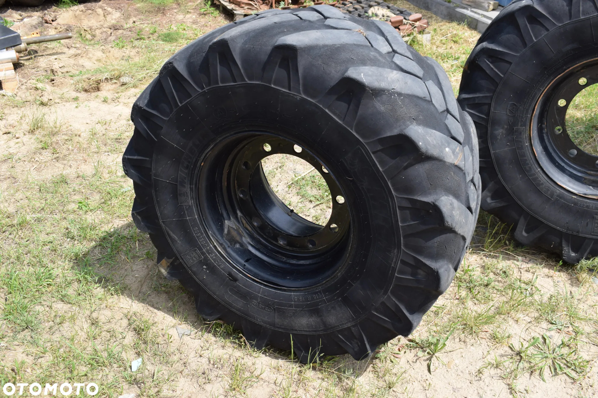 Koła R19 Michelin 18-19.5 do koparki 445/70 R 19.5 - 18