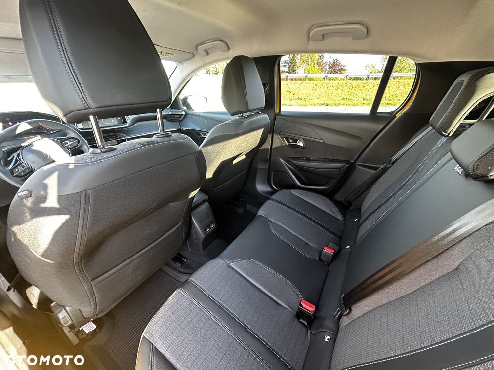 Peugeot 208 1.2 PureTech Allure S&S EAT8 - 6