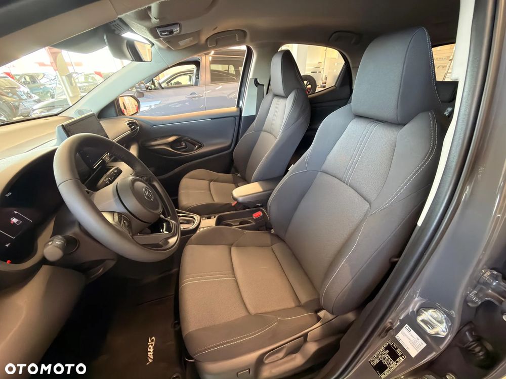 Toyota Yaris - 14