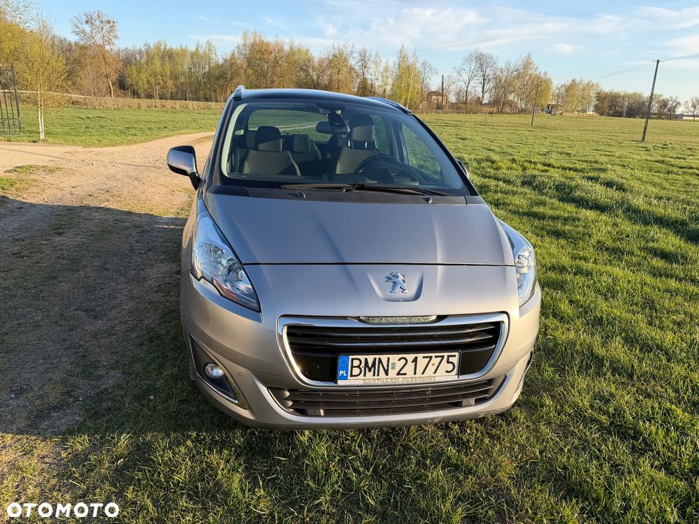 Peugeot 5008 HDI 150 Allure - 3