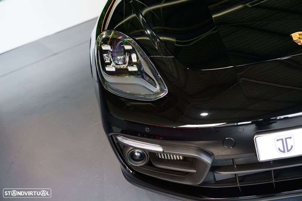 Porsche Panamera Sport Turismo 4S E-Hybrid - 4