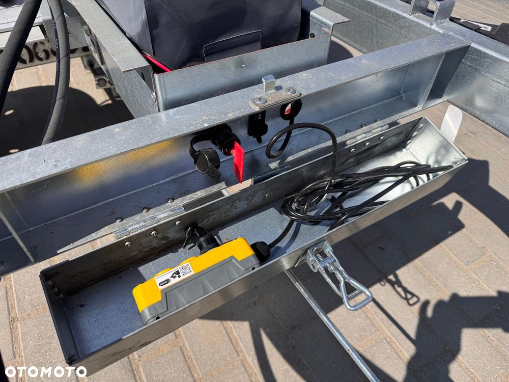 Brenderup BT4260 2700kg Bardzo Mocna Kompaktowa Wywrotka - 13