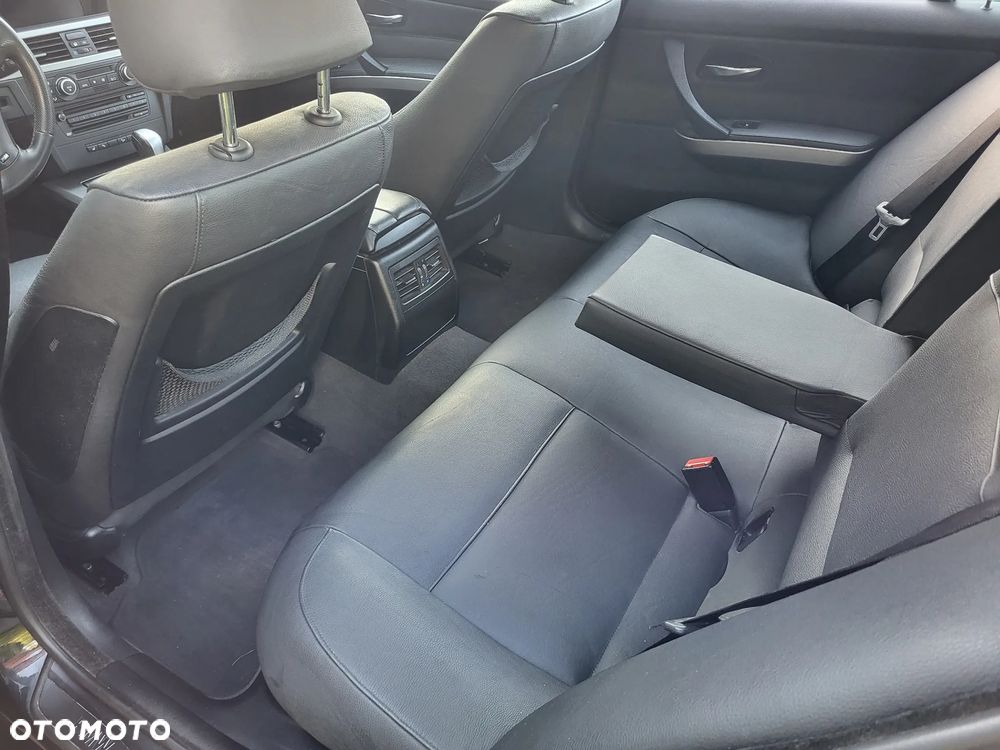 BMW Seria 3 325xi - 8