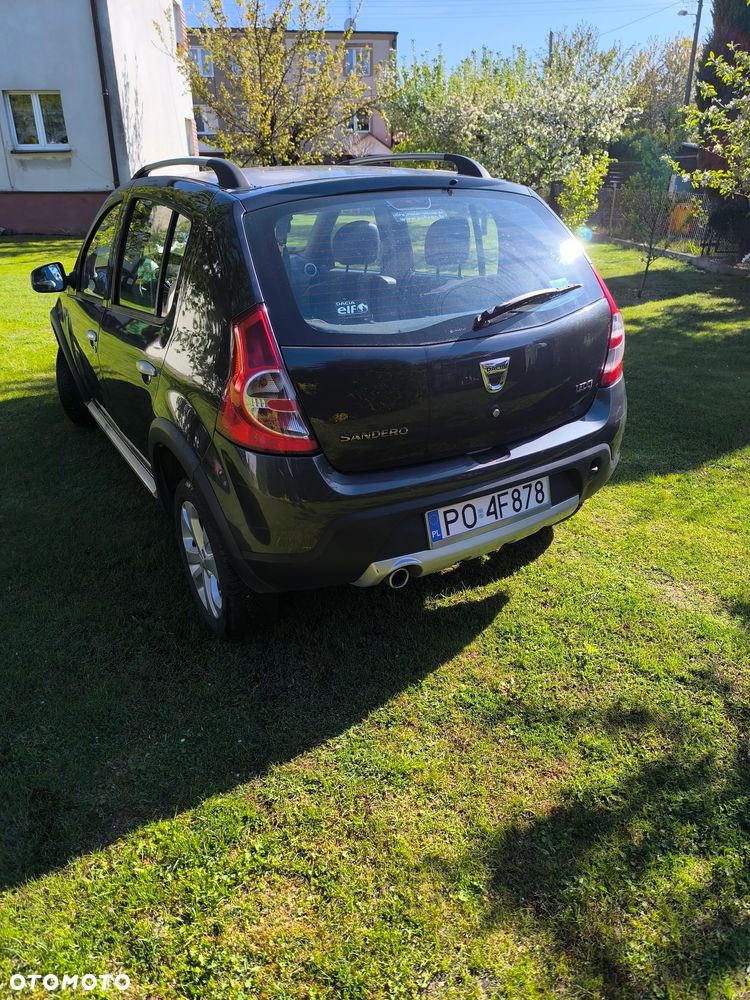 Dacia Sandero 1.5 dCi Stepway - 4