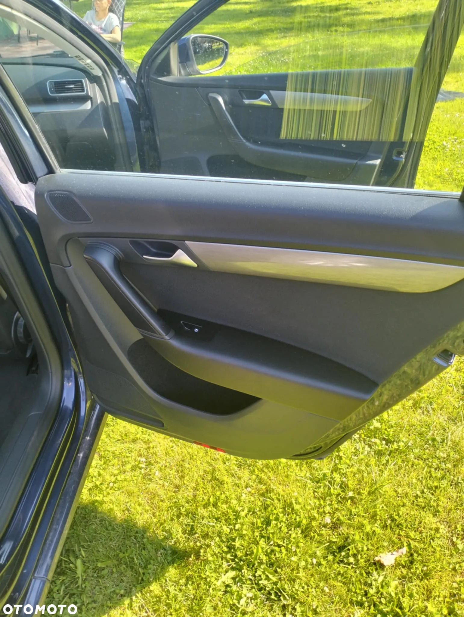 Volkswagen Passat 1.6 TDI Comfortline - 8