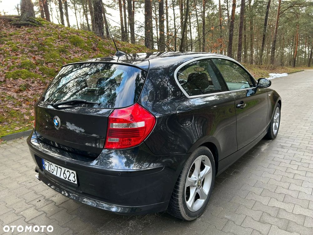 BMW Seria 1 118d DPF - 6