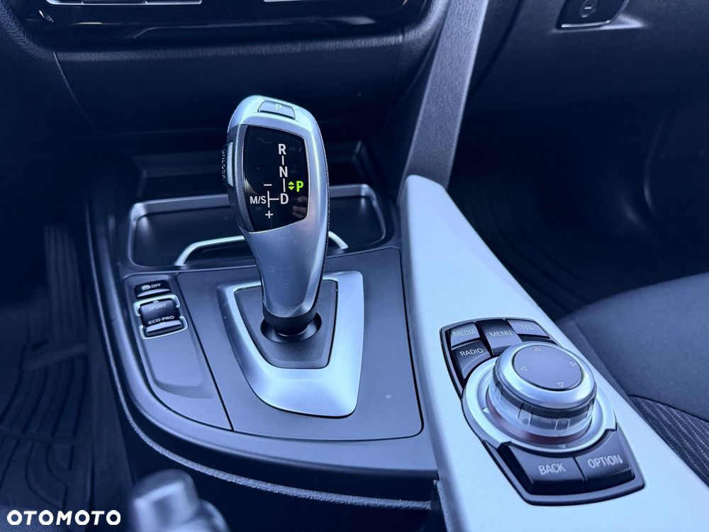 BMW Seria 3 - 30