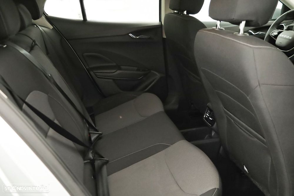 Skoda Fabia 1.0 TSI Selection DSG - 21