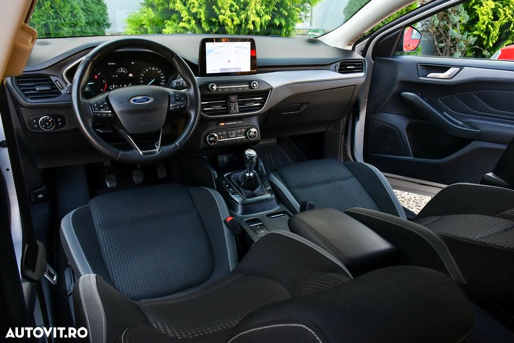 Ford Focus 1.5 EcoBlue Start-Stopp-System COOL&CONNECT - 23