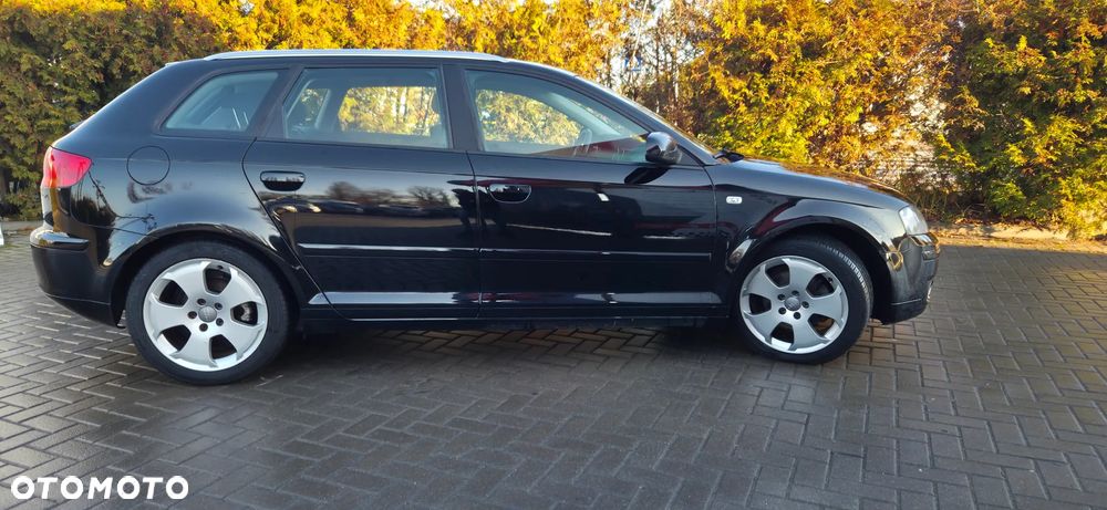 Audi A3 Sportback 2.0 TDI DPF Quattro Attraction - 18