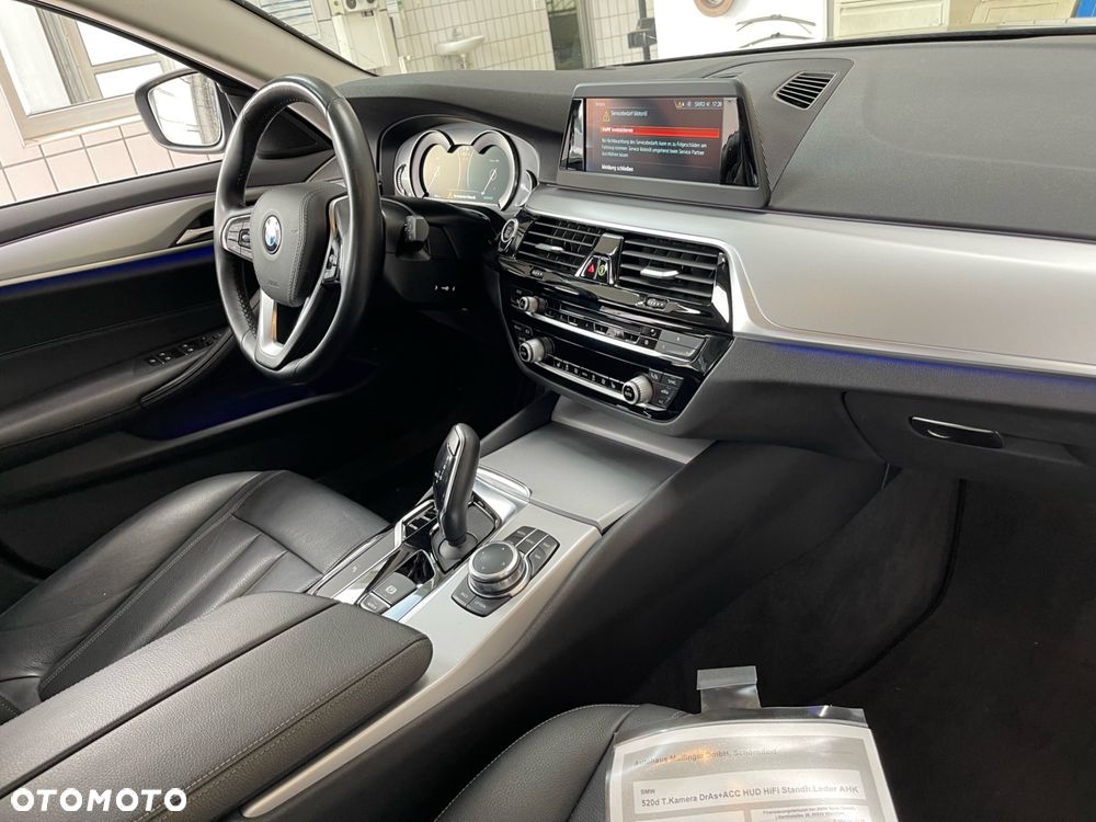 BMW Seria 5 520d - 13