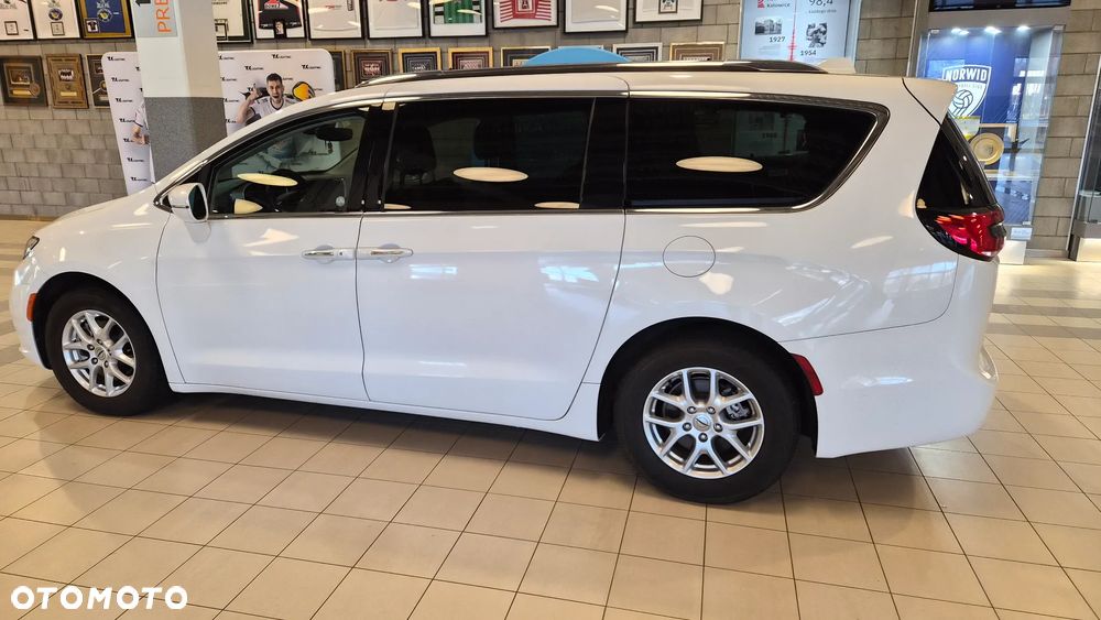 Chrysler Pacifica - 7