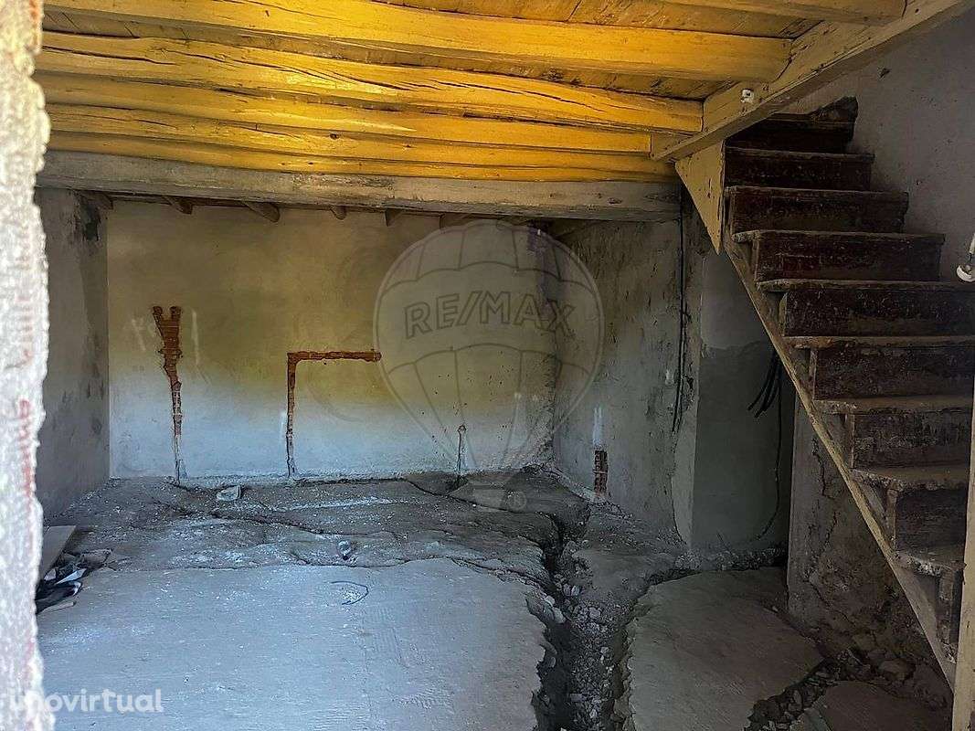 Moradia T2 para venda - Grande imagem: 3/13