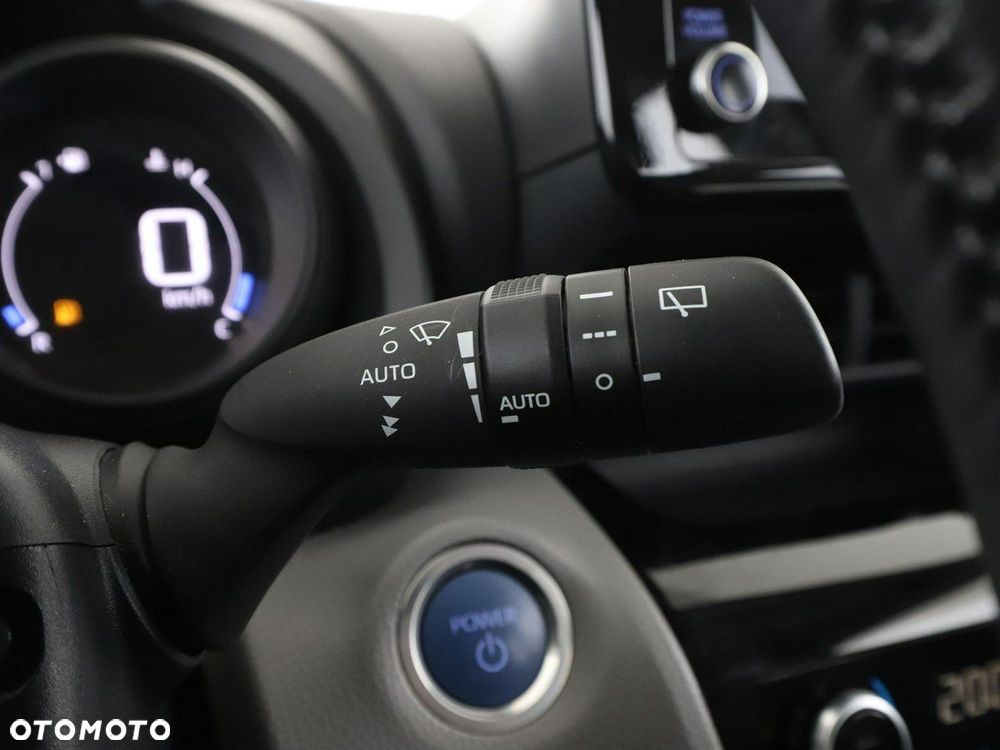 Toyota Yaris Cross Hybrid 1.5 Dynamic - 32