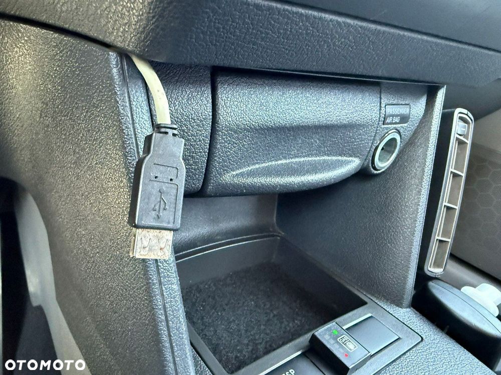 Volkswagen Caddy - 20