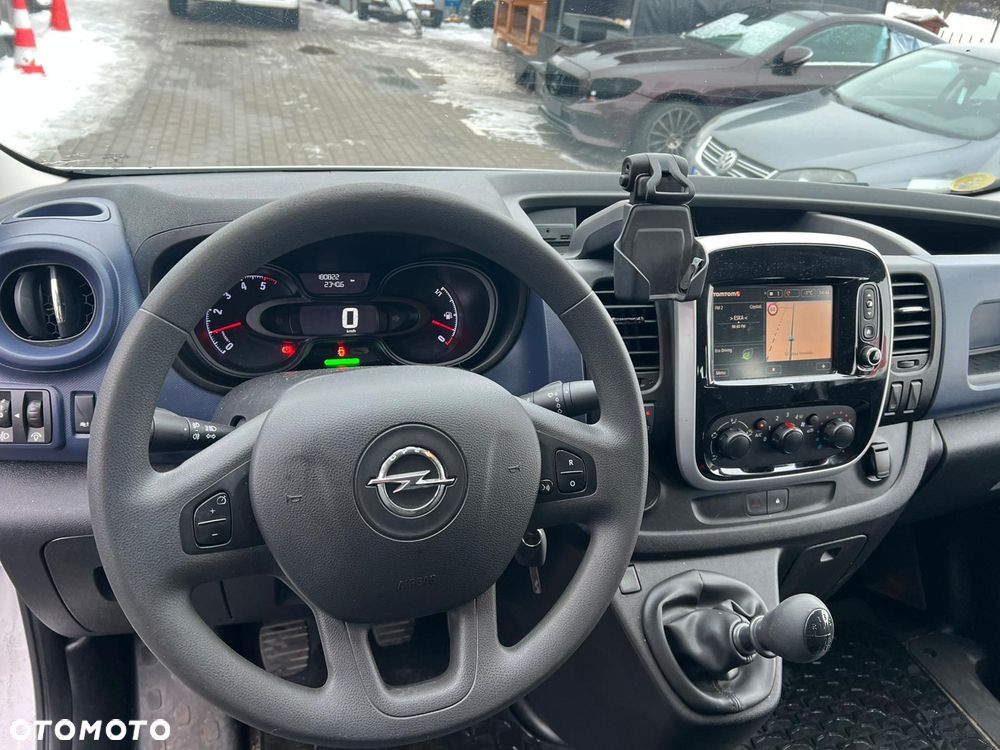 Opel VIVARO - 16