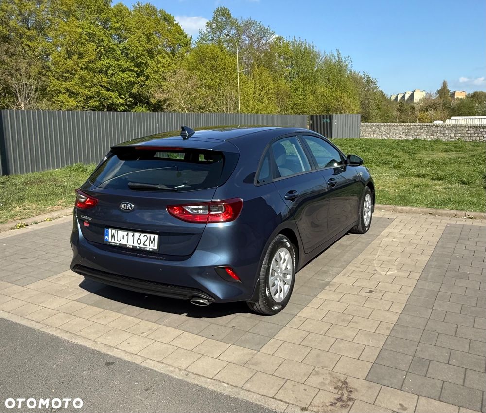 Kia Ceed - 10