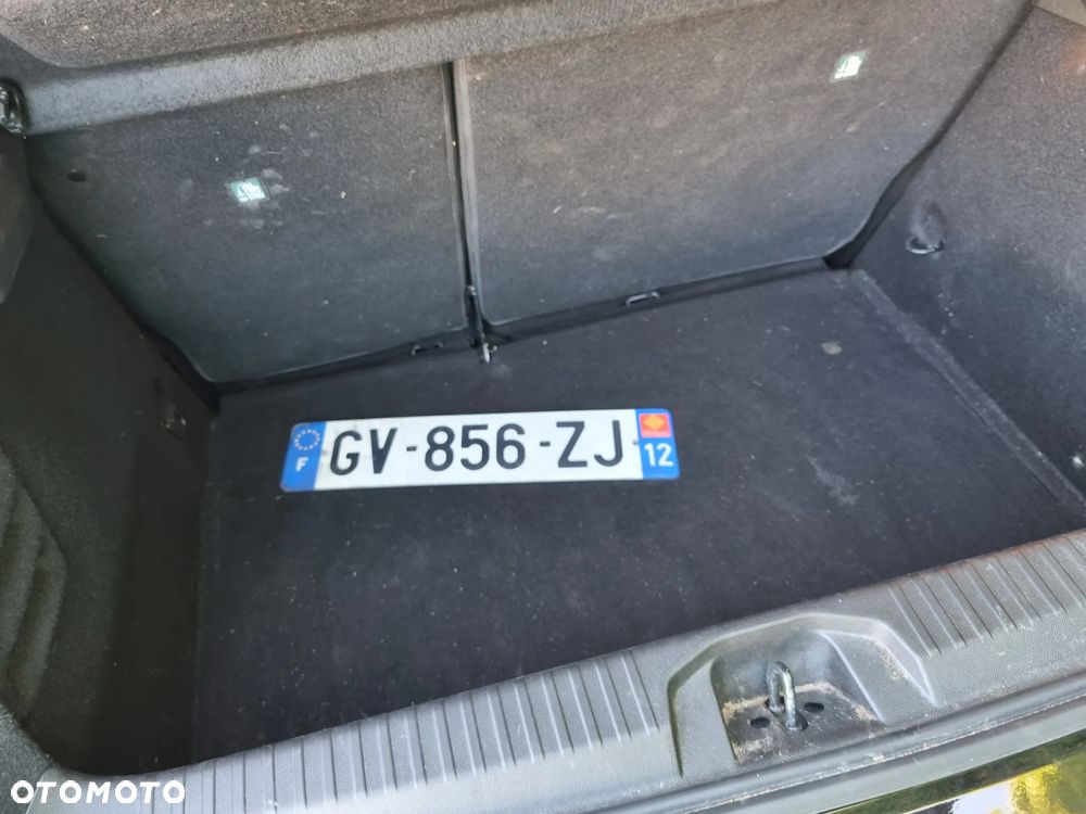 Renault Clio TCe 90 EVOLUTION - 19