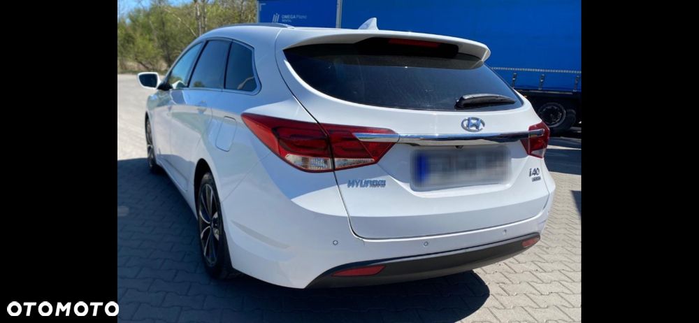 Hyundai i40 Kombi blue 1.7 CRDi Family - 12