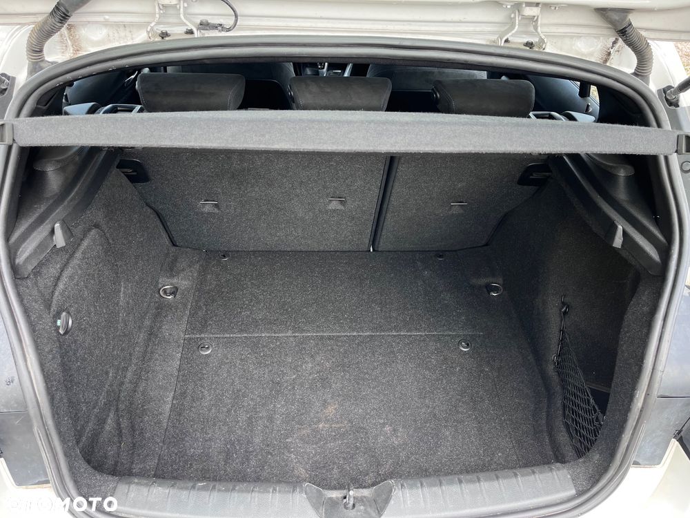BMW Seria 1 118d M Sport - 12