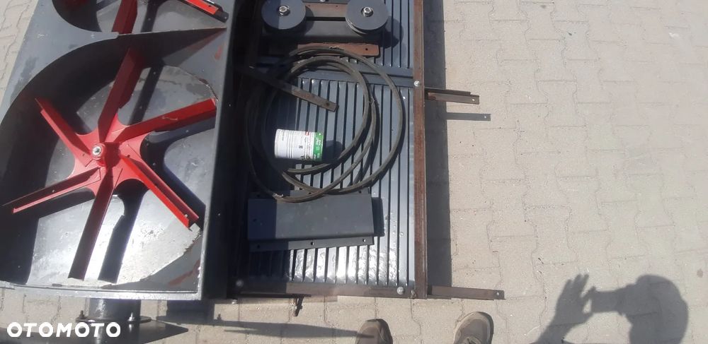 Rozrzutnik plew do Claas mechaniczny - 7