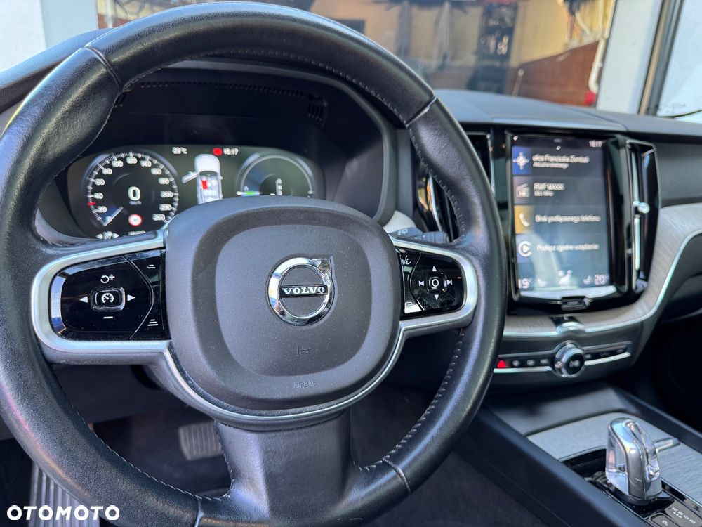Volvo XC 60 T8 AWD Plug-In Hybrid Inscription - 23