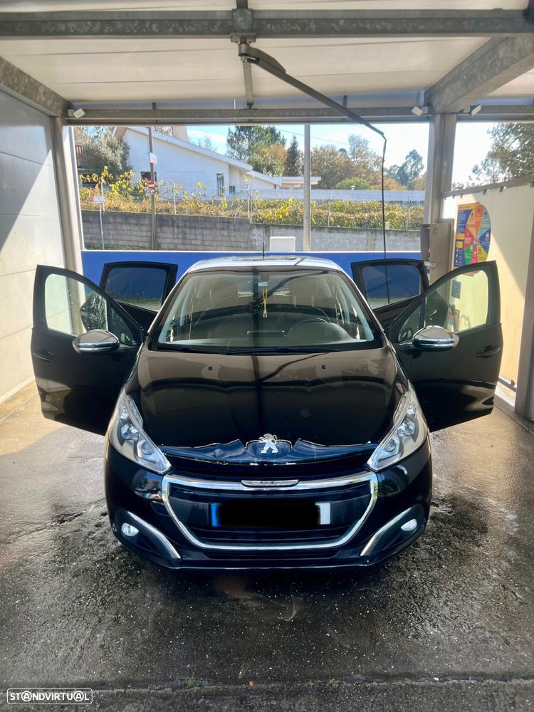 Peugeot 208 1.2 PureTech Style - 19